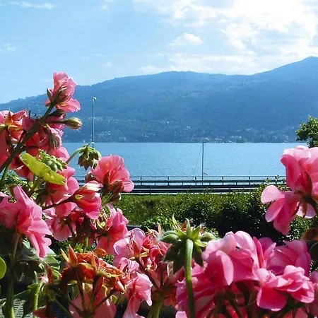 In Verbania Near Horseback Riding アパート Bieno